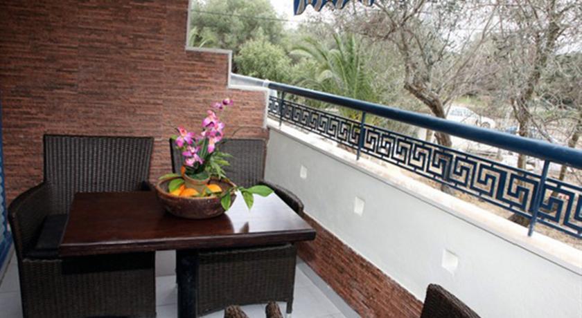 Apartahotel Philoxenia Village Hotel-studios 3*