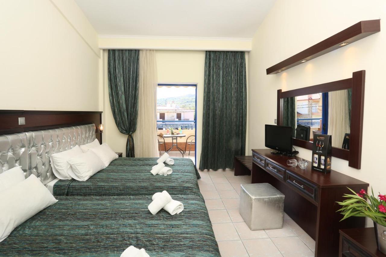 Philoxenia Village Hotel-studios