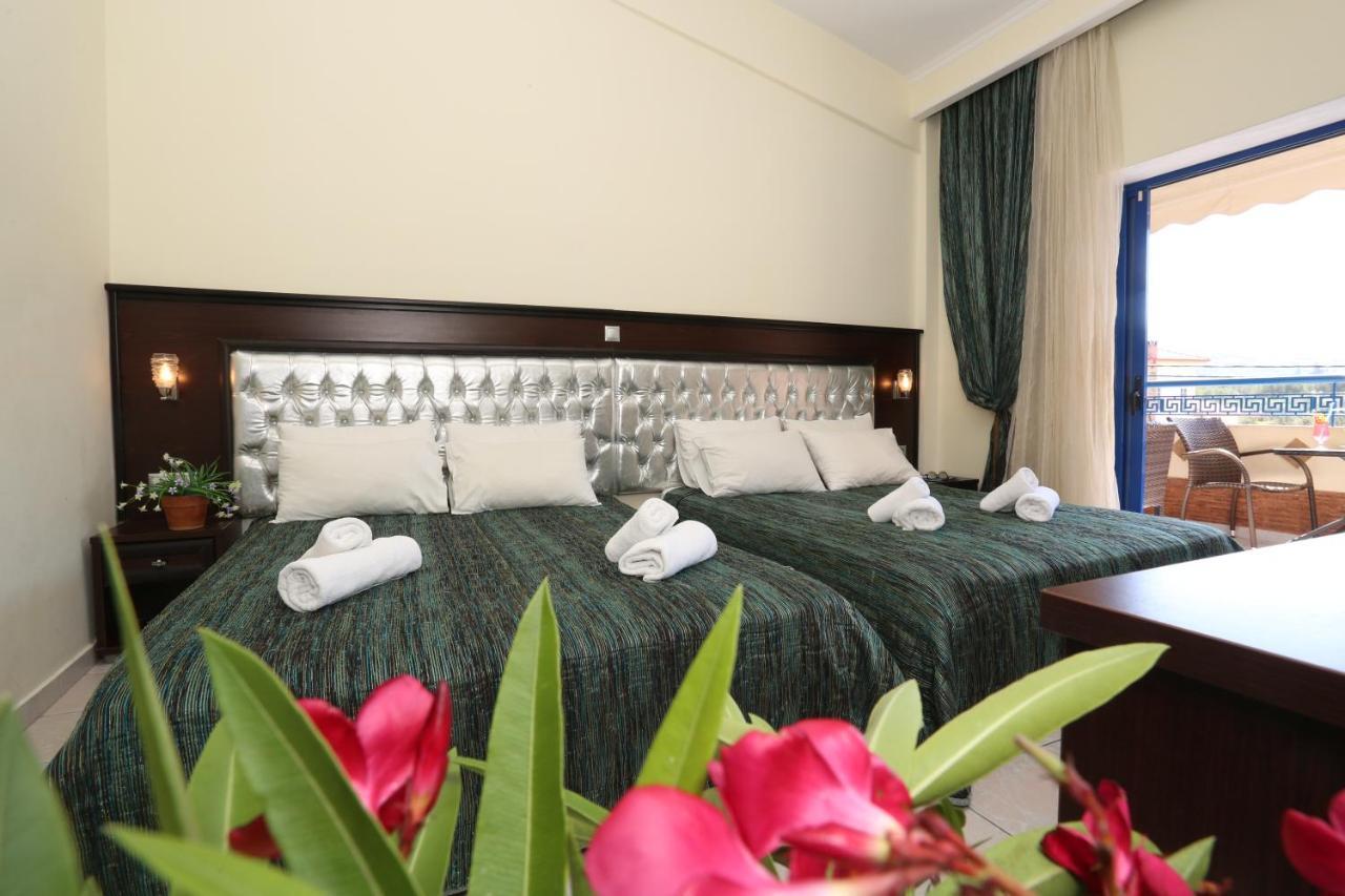 Philoxenia Village Hotel-studios Aparthotel 3*